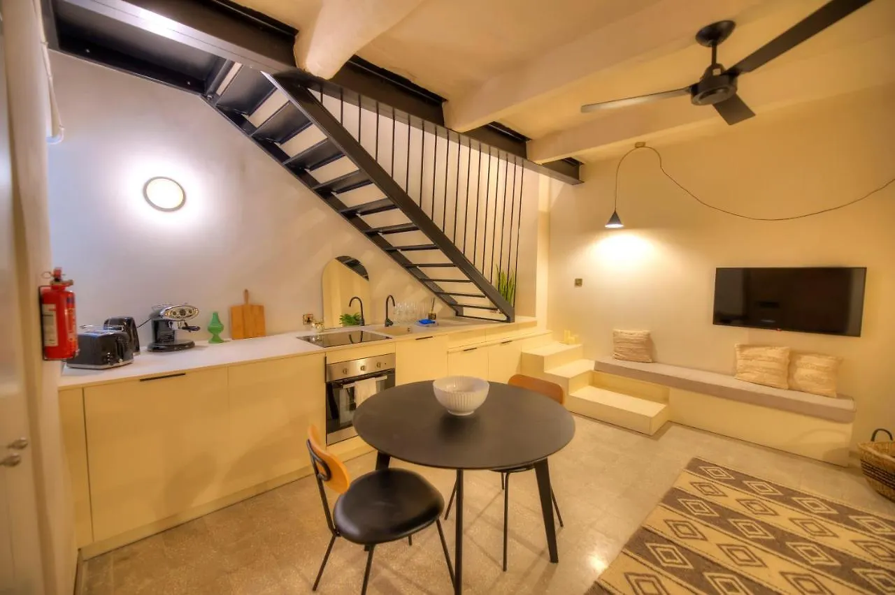Chic Duplex Maisonette In Valletta Centre-Ddem1-4 0*,